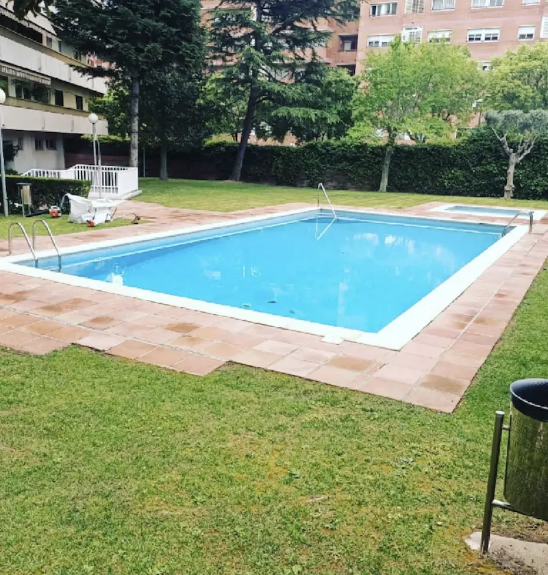 limpieza de piscinas barcelona